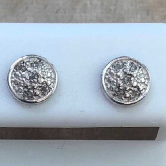New! .925 Sterling Silver Genuine Diamond Stud Earrings - Picture 1 of 7